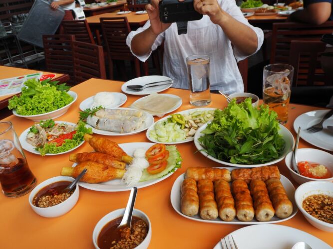 Daeng Nam Nueng Vietnamese Restaurant